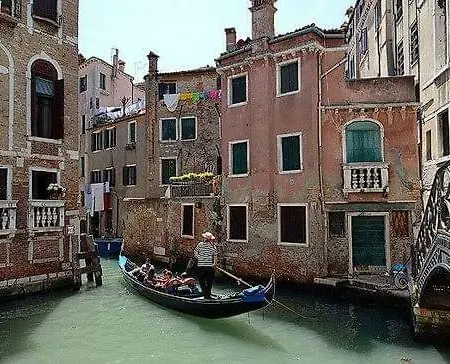 Life In * Venise